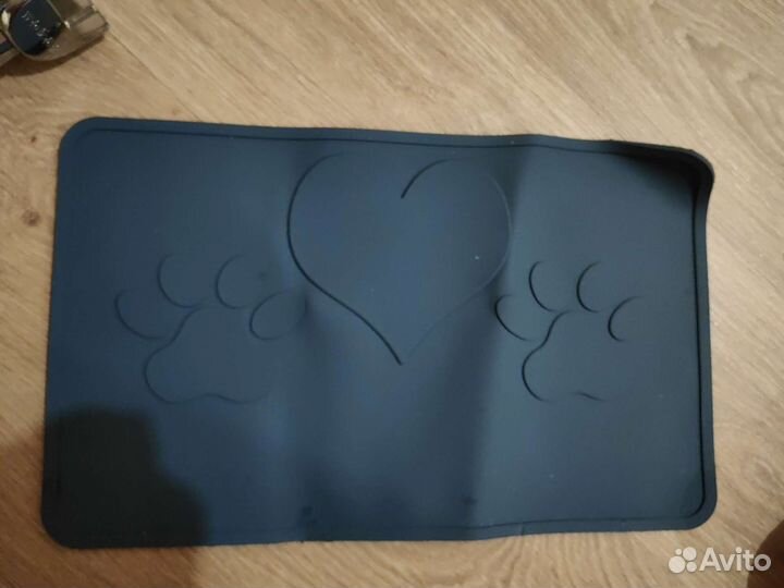 Коврик под миски