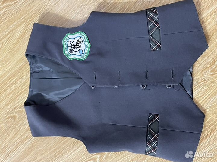 Жилетка школьная для 11 гимназии