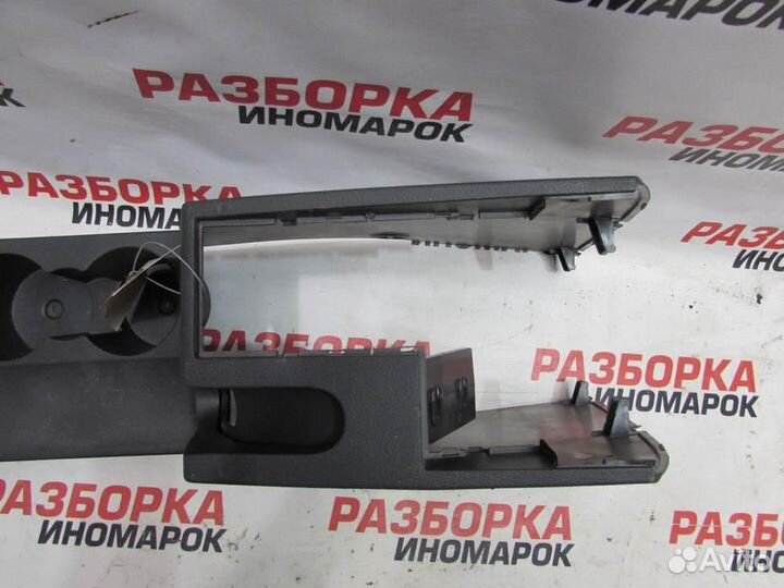 Консоль центральная для Volkswagen Touran 1 2003
