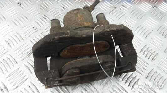 Суппорт тормозной передний правый volvo S40 II MS