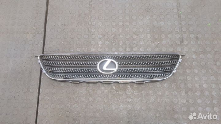 Решетка радиатора Lexus IS, 1999