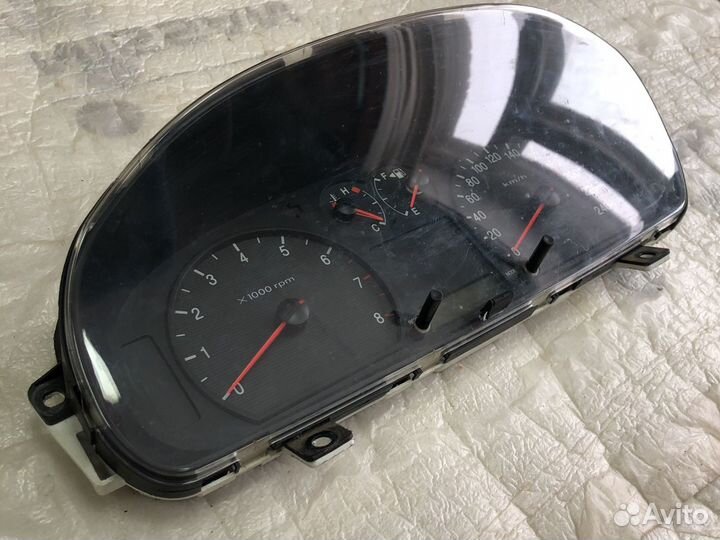 Щиток Панель приборов Hyundai Sonata 5 2.0 мт 2007