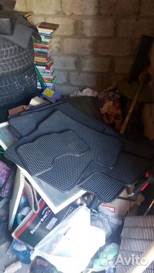 Автомобильные коврики для Nissan March