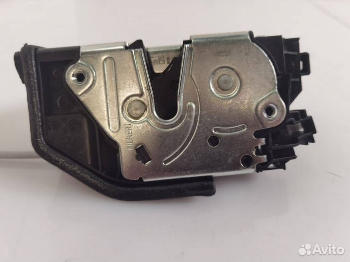 Замок двери передней левой BMW 4 F32/F33/F36 рест