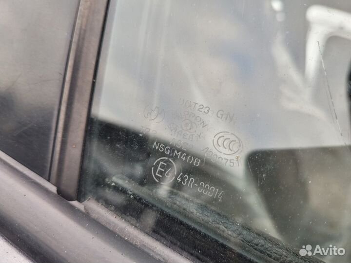 Стекло двери передней правой на Mazda 6 GG