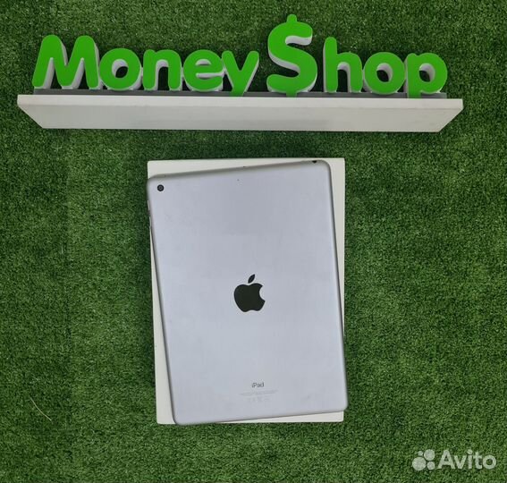 Планшет Apple iPad 6 поколения 32GB (98709) (Л93)