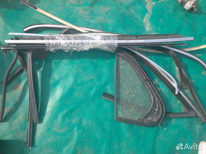 Молдинги Volkswagen jetta 5