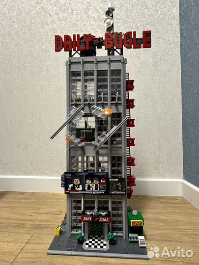 Lego daily bugle(оригинальное) с инструкцией