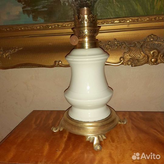 Антикварная керосиновая лампа