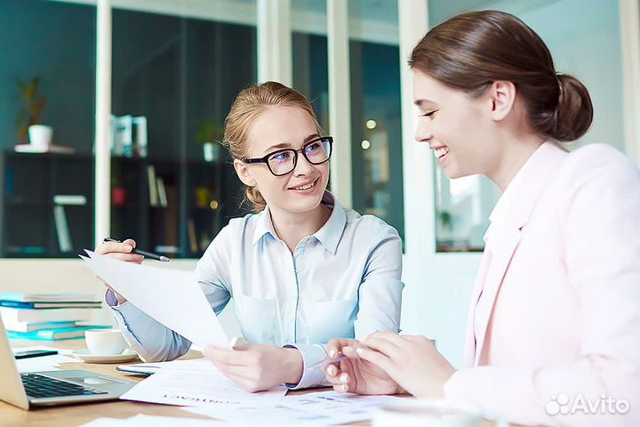 Специалист по кадрам