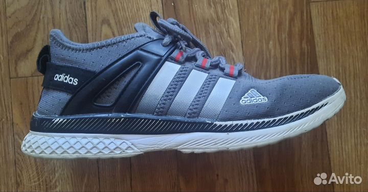 Кроссовки подростковые