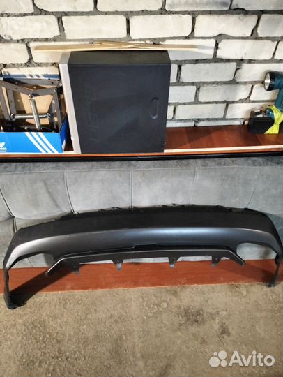 Задний бампер (юбка) lexus NX-200T