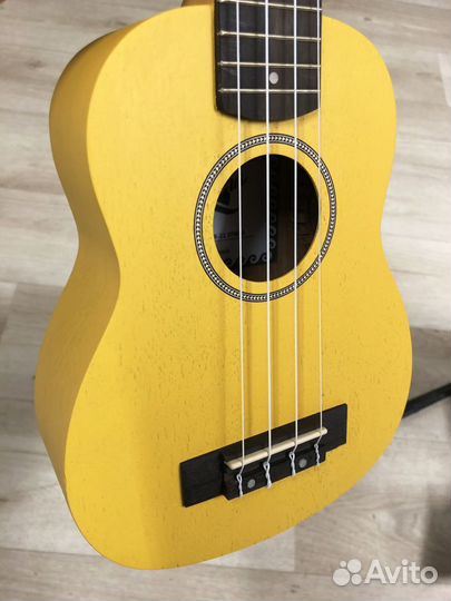 Укулеле сопрано желтая UK-21