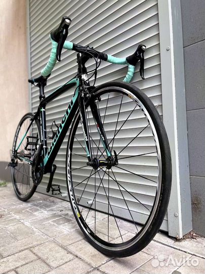 Шоссейный велосипед Bianchi sempre PRO ultegra