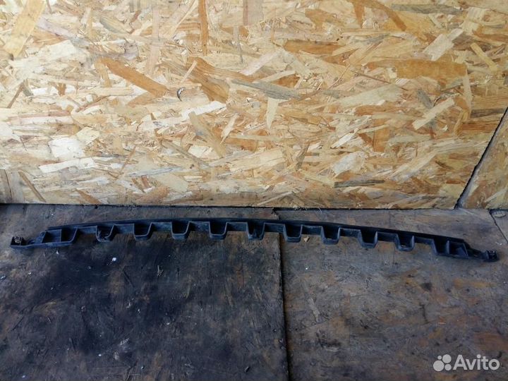 Направляющая бампера BMW X3 E83