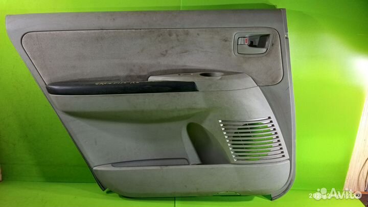 Обшивка двери задней левой для Mitsubishi Grandis