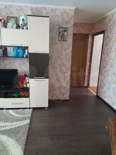 3-к. квартира, 54 м², 1/4 эт.