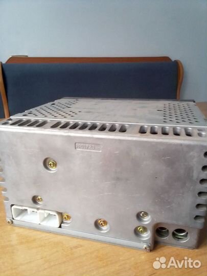 Продам магнитолу Тойота