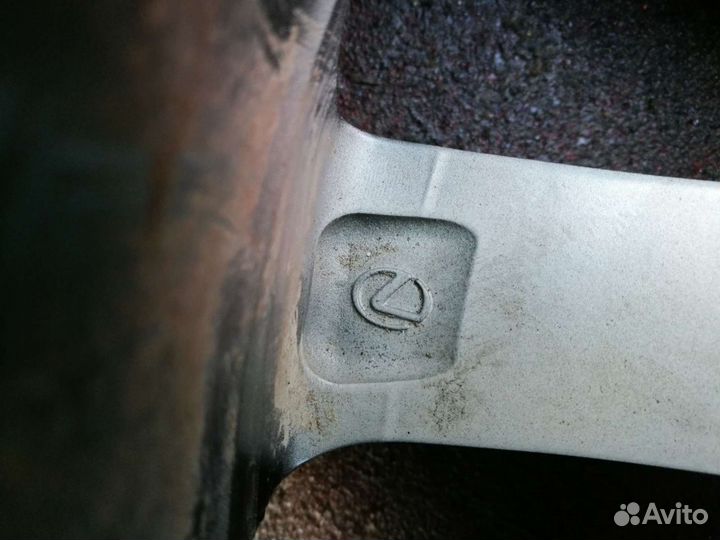 Диск R 18 Lexus. 1 штука
