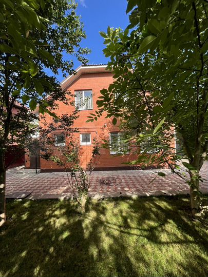 Дом 156,3 м² на участке 10 сот.