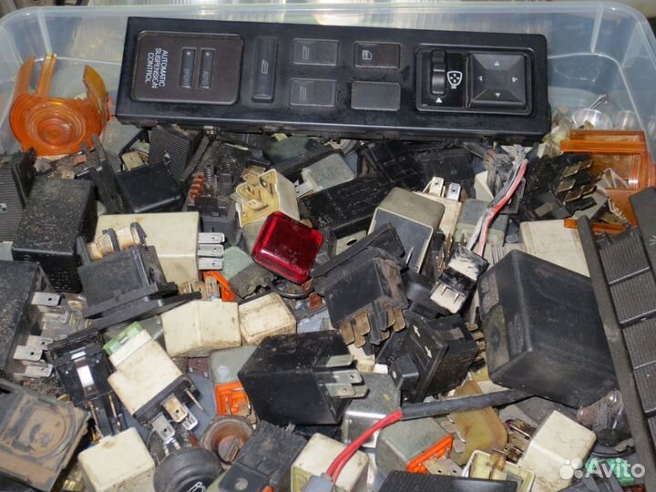 Альфа Ромео 164 пластмасса салона