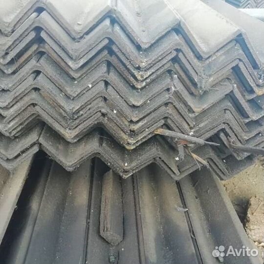 Уголок металлический