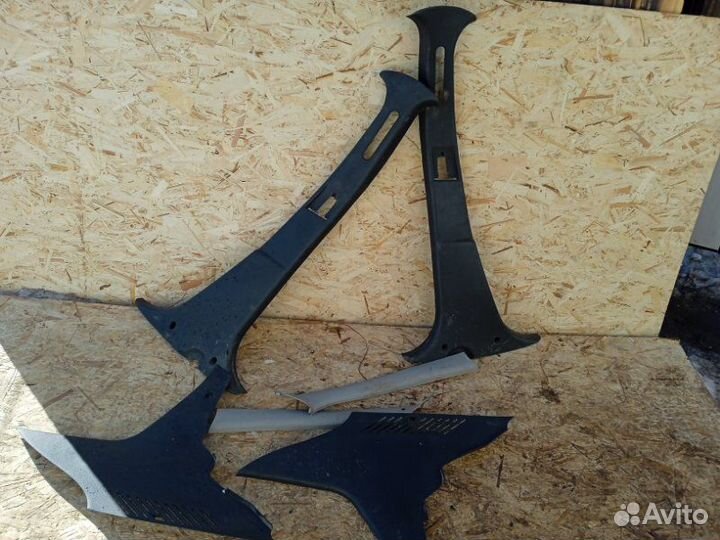 Пластик салона Renault Sr седан K7MF710 2010