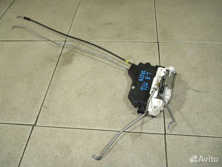 Замок двери передней левой Mitsubishi Lancer 9