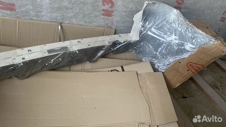 Задний бампер на toyota land cruiser 200