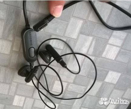 Гарнитуры и зарядки