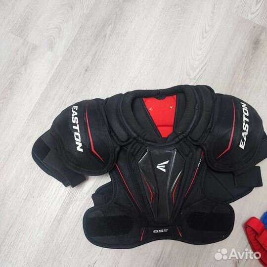 Нагрудник хоккейный