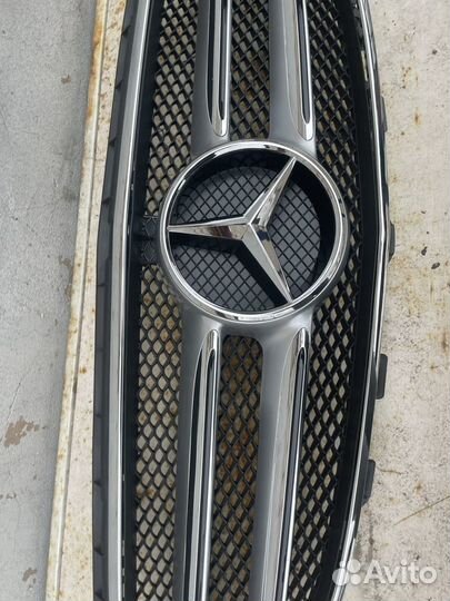 Решетка AMG пакет на Mercedes E213 до рестайлинг