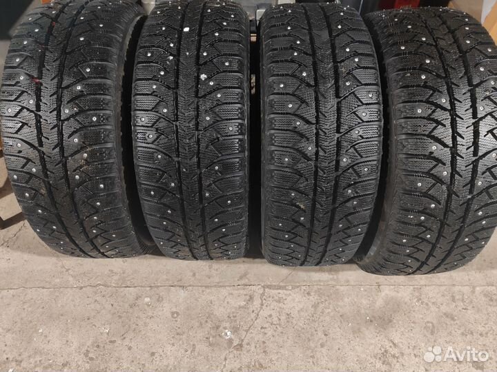Bridgestone Ice Cruiser 7000S 205/55 R16 91T