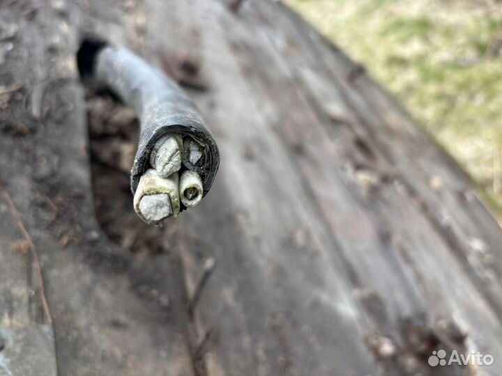 Катушки с кабелем