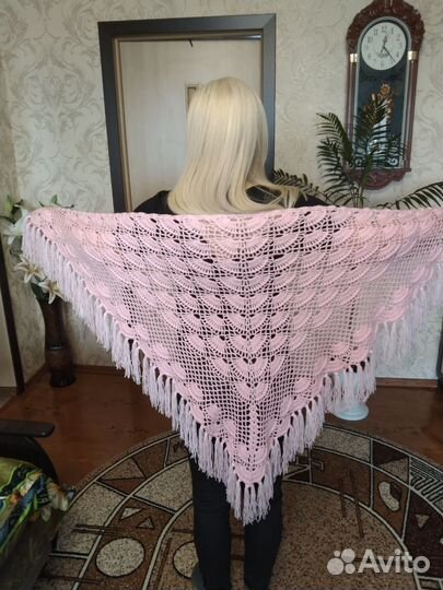 Шаль вязаная крючком