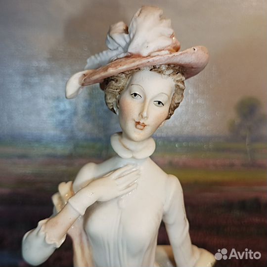 Capodimonte.Италия.Giuseppe Armani.Девушка.Собака