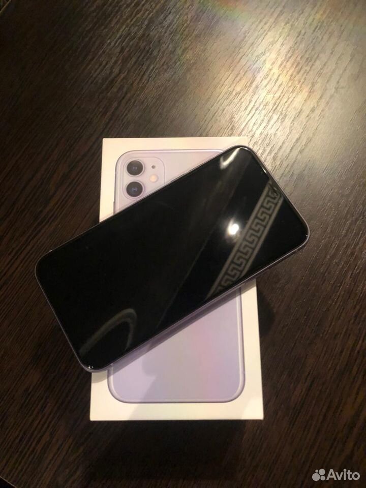 iPhone 11, 64 ГБ