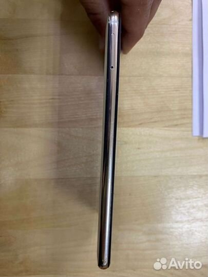 Телефон honor 20 pro