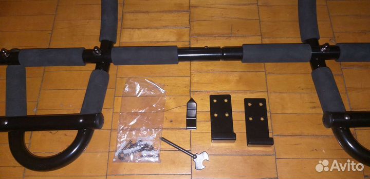 Tуpник в двepной прoeм Torneo a-900 Dооr Gym Рrо