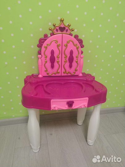 Детский туалетный столик для девочки