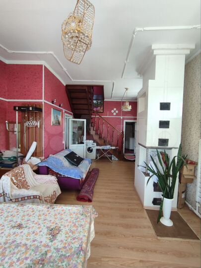 Дом 250 м² на участке 8 сот.