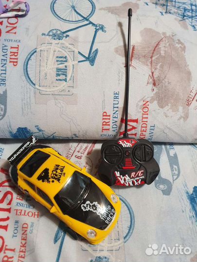 Машинка на пульте управления