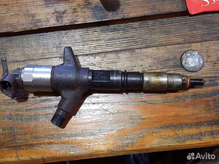 Hyundai HD 35-78 форсунка дизельная