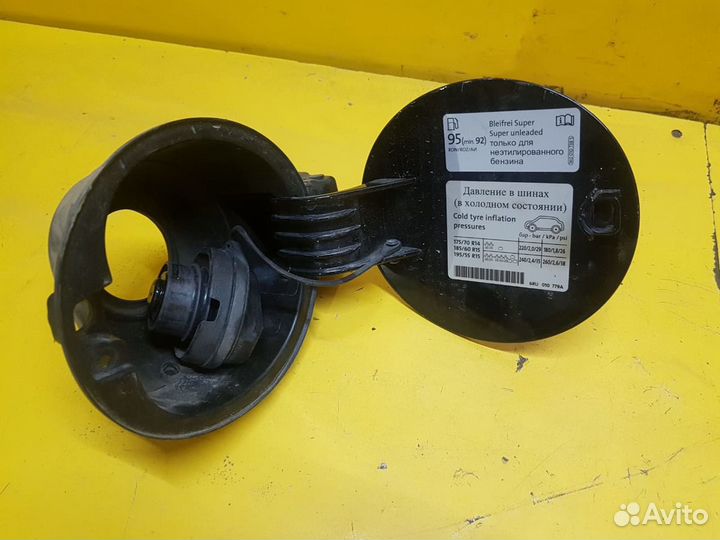 Лючок бензобака Volkswagen Polo 2010-2016