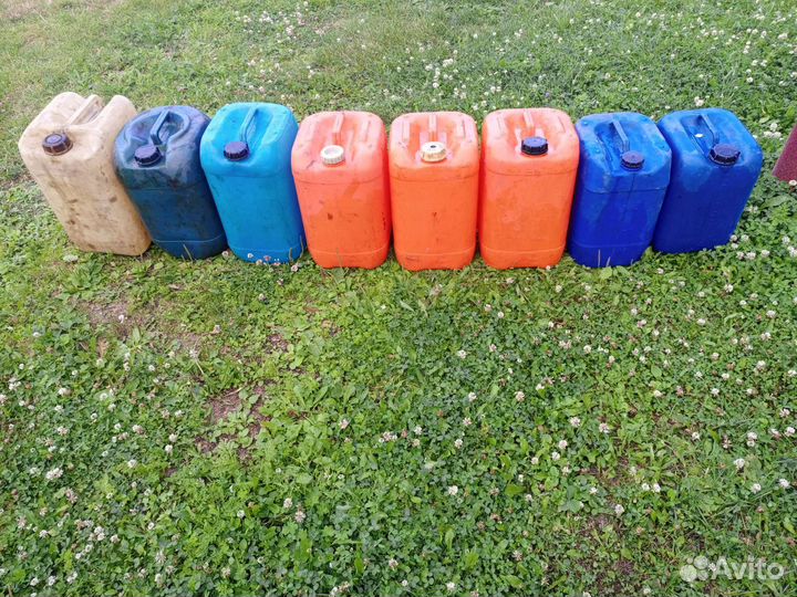 Канистра пластиковая 20 литров