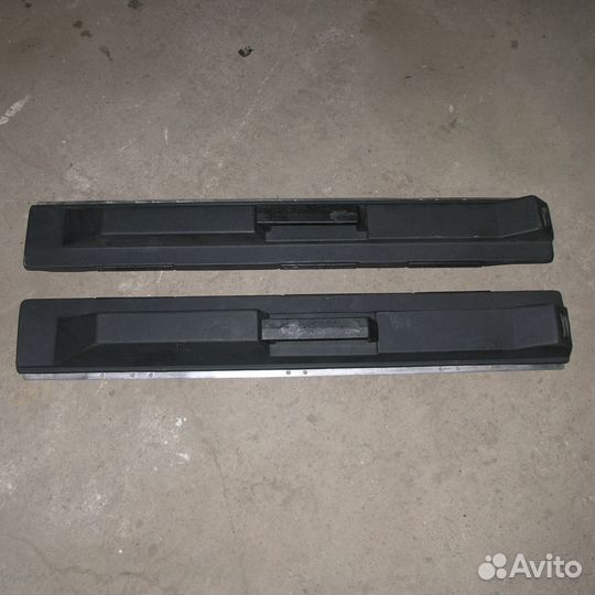 Панель двери маз с ручкой (к-т левая, правая)