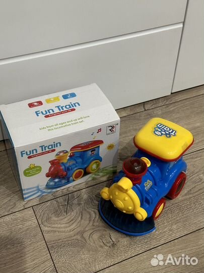 Игрушка паровоз музыкальный интеракционный