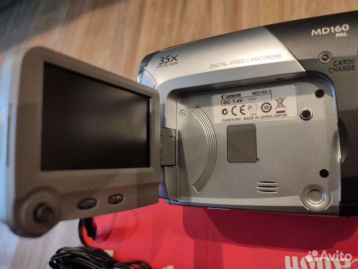 Видеокамера Canon MD160