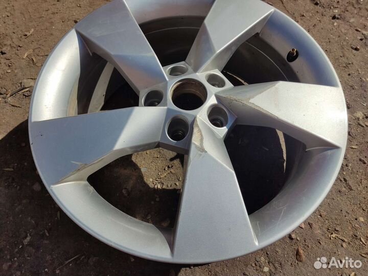 1 литой диск R17 Skoda Octavia