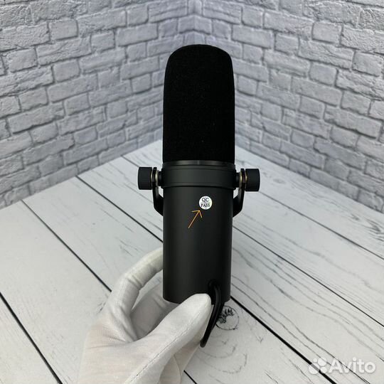 Студийный микрофон shure SM7B